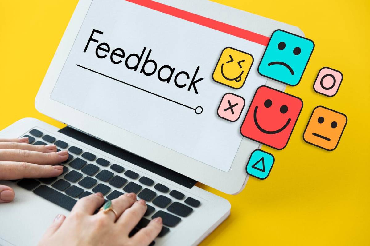  Infographic illustrating methods for gathering customer feedback effectively.
 